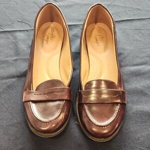 DexFlex Burgandy Penny Loafers for Women Size 10